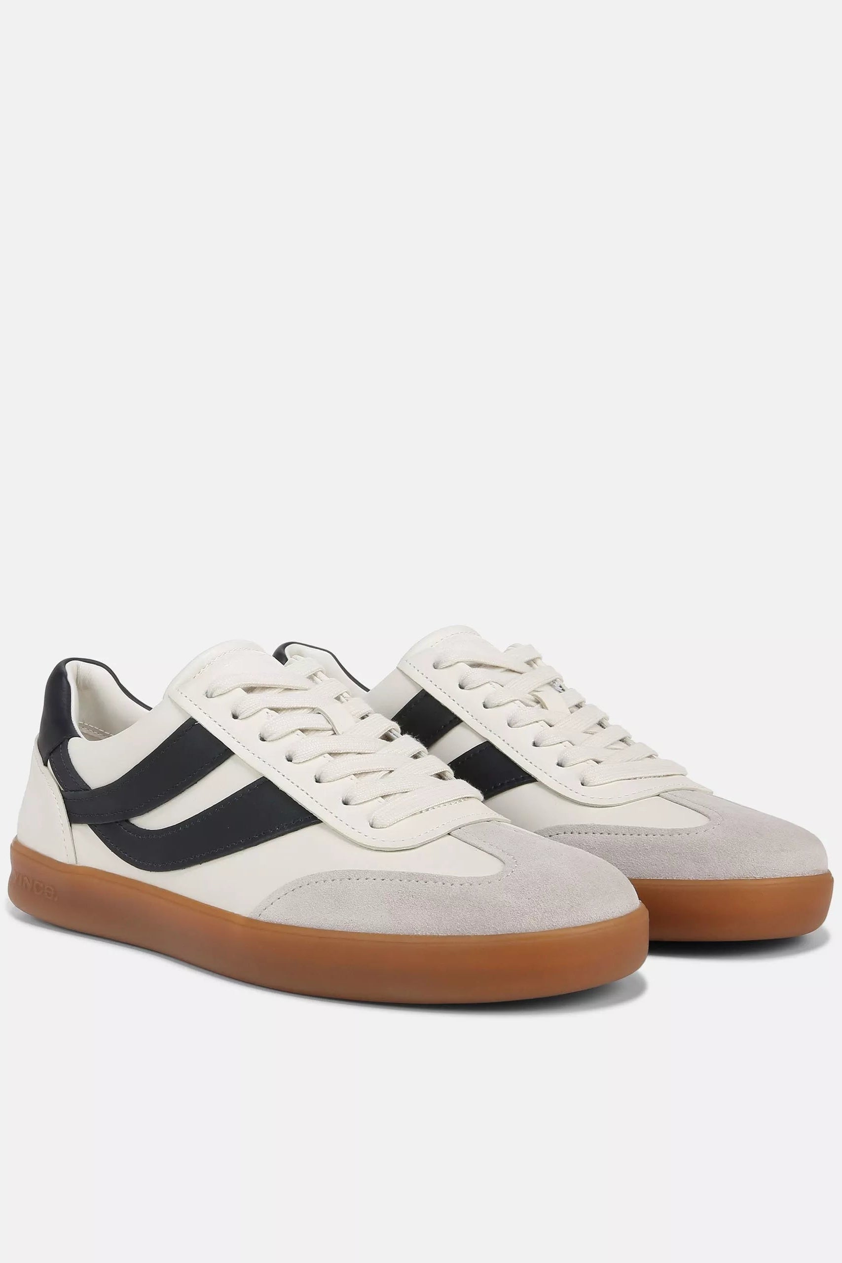 Oasis Leather Sneaker