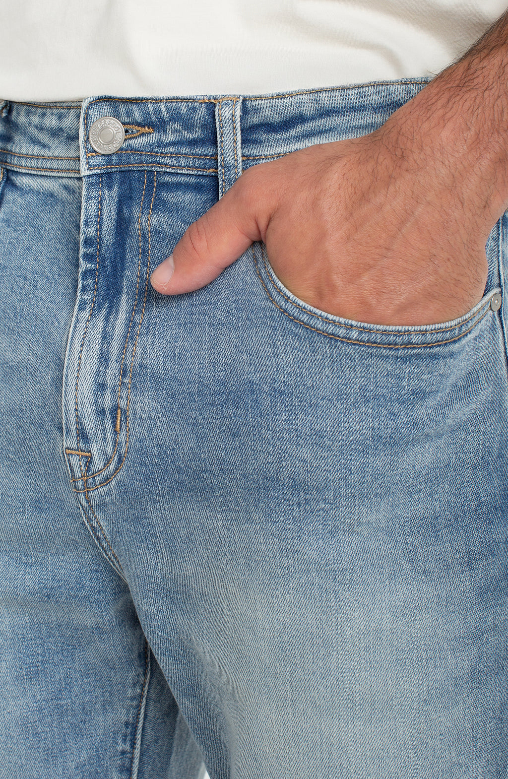 Sutton Loose Straight Jean