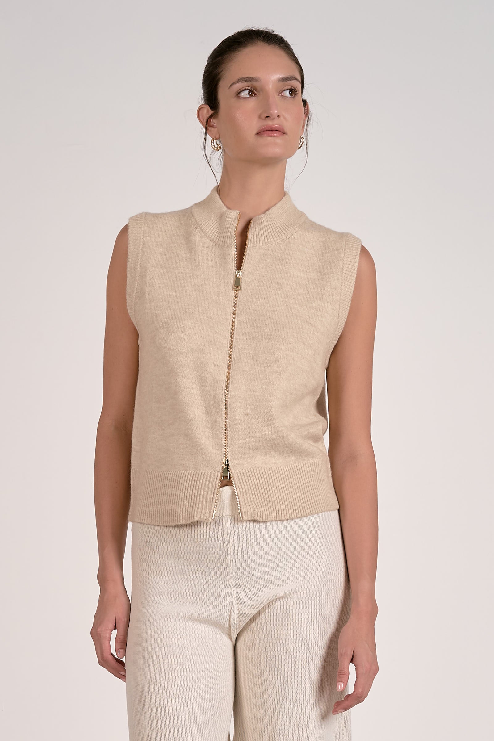 Britt Sleeveless Hoodie